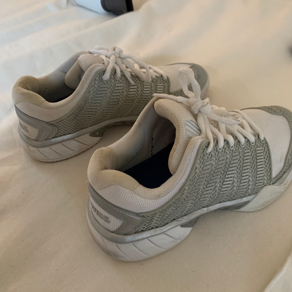 K SWISS tennis shoe 6.5